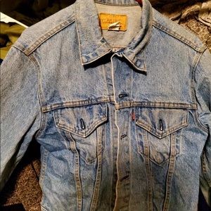 Vintage (90’s) Levi Strauss Jean Jacket